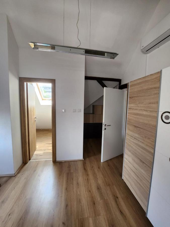 Apartman Buzanova 001 Apartman Zágráb Kültér fotó